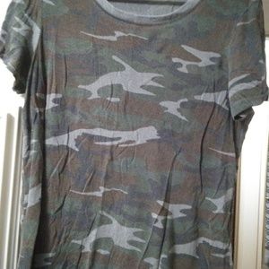 Lightweight camo tee